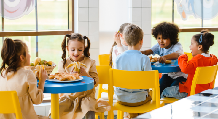 Photo-cantine--735x400